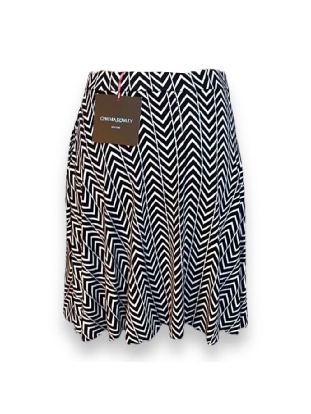 Black and White Mini Skirt Chevron Pattern Women's Size XS